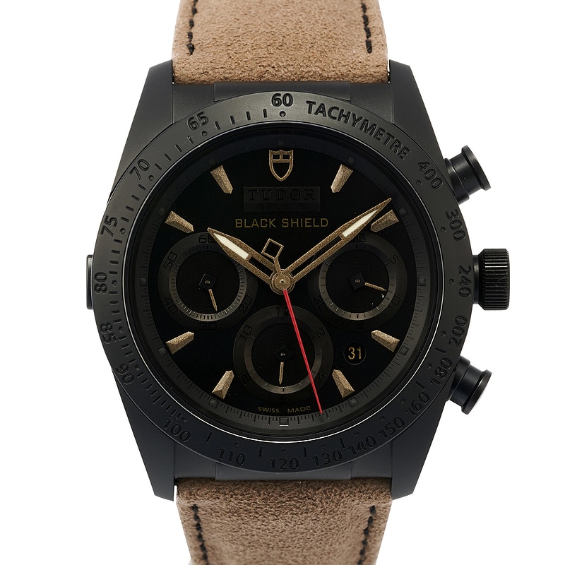 Tudor Fastrider Escudo negro Esfera negra Correa de cuero Alcantara para hombre 42000CN reloj